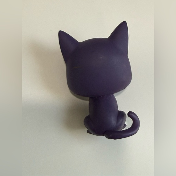 Funko mystery minis Sailor Moon Luna 2 inch tall figurine (fair condition) - Picture 3 of 10